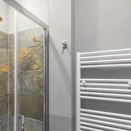 Plum Guide - Memory Wood Apartamento Roma